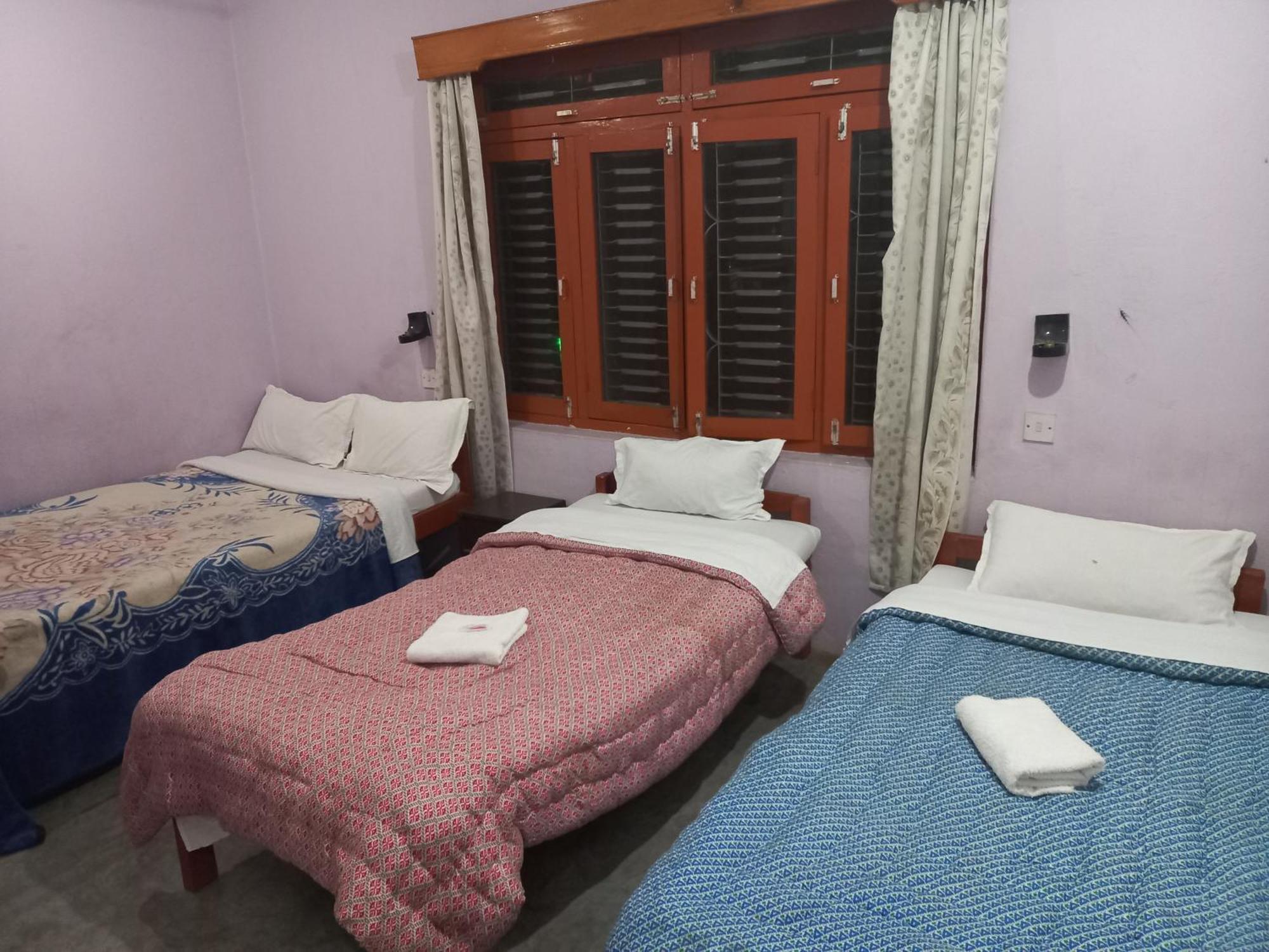 Galaxy Inn Guest House Pokhara Exterior foto